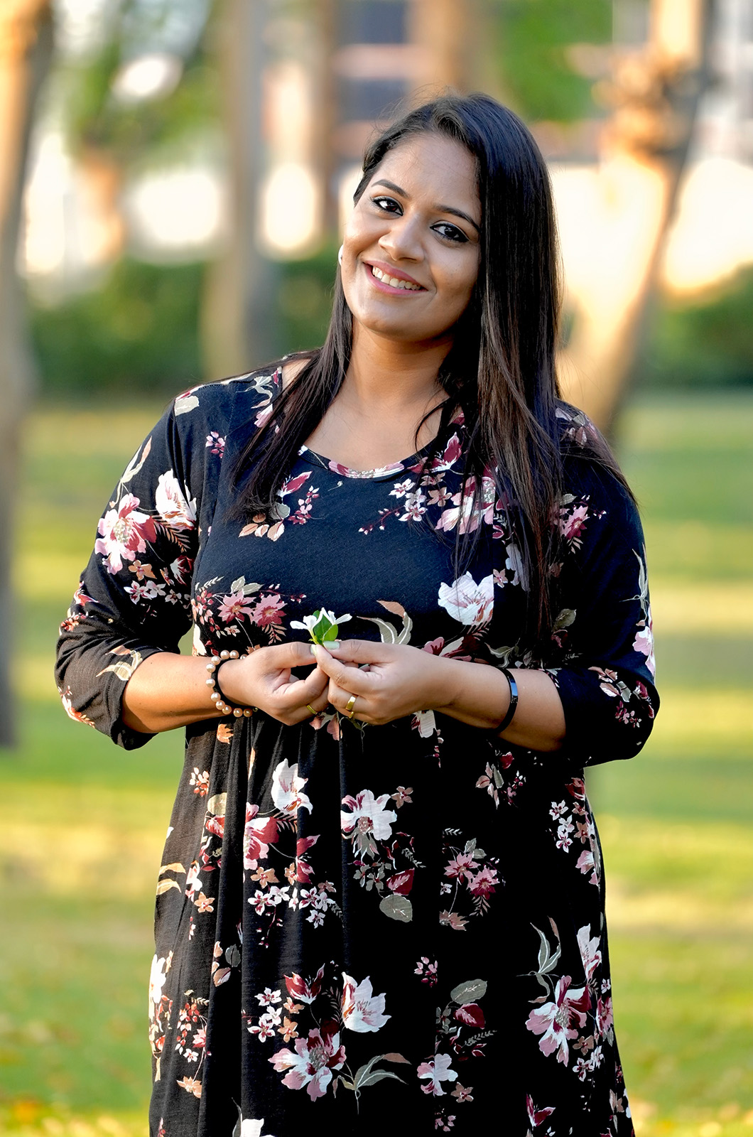 NatureNest Stretchable Feeding Top